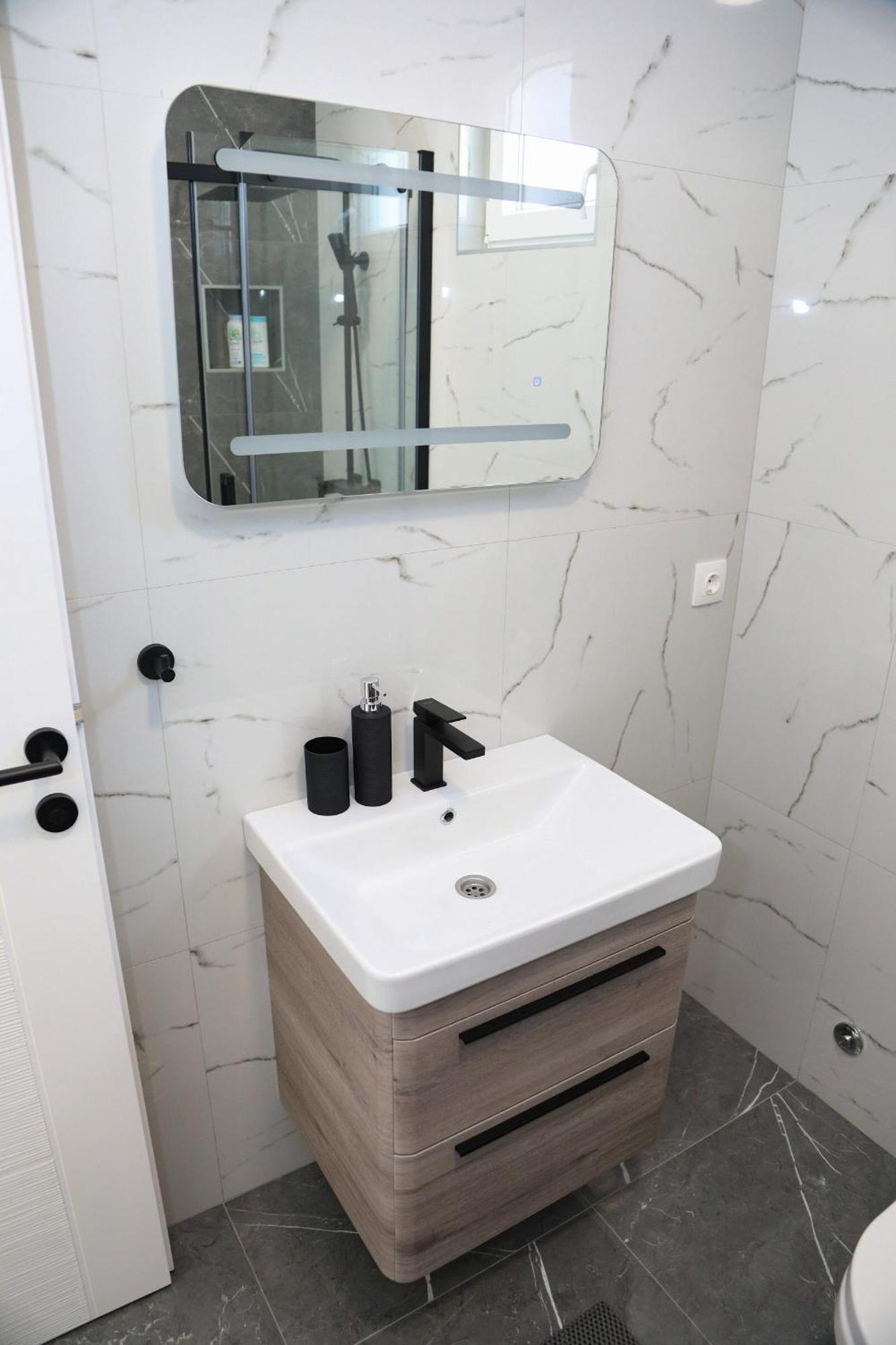 מוסטר Apartman Keman מראה חיצוני תמונה