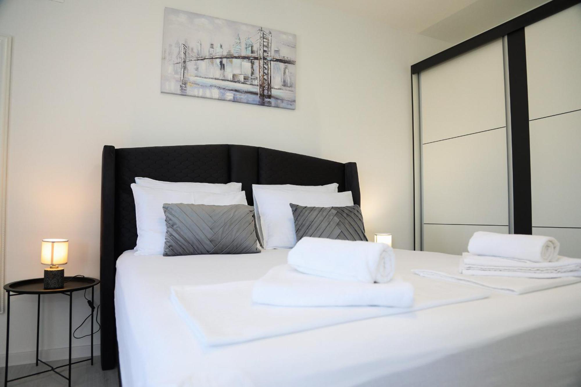 מוסטר Apartman Keman מראה חיצוני תמונה
