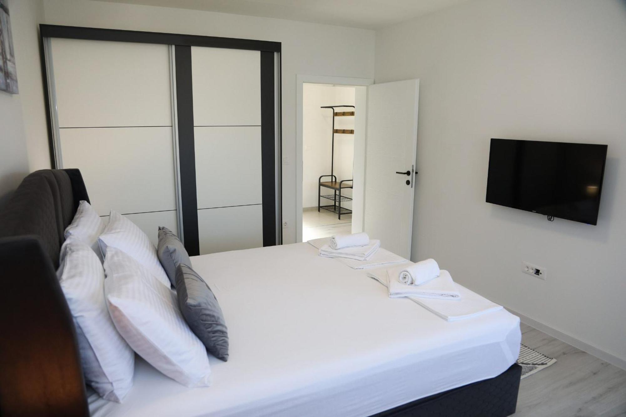 מוסטר Apartman Keman מראה חיצוני תמונה