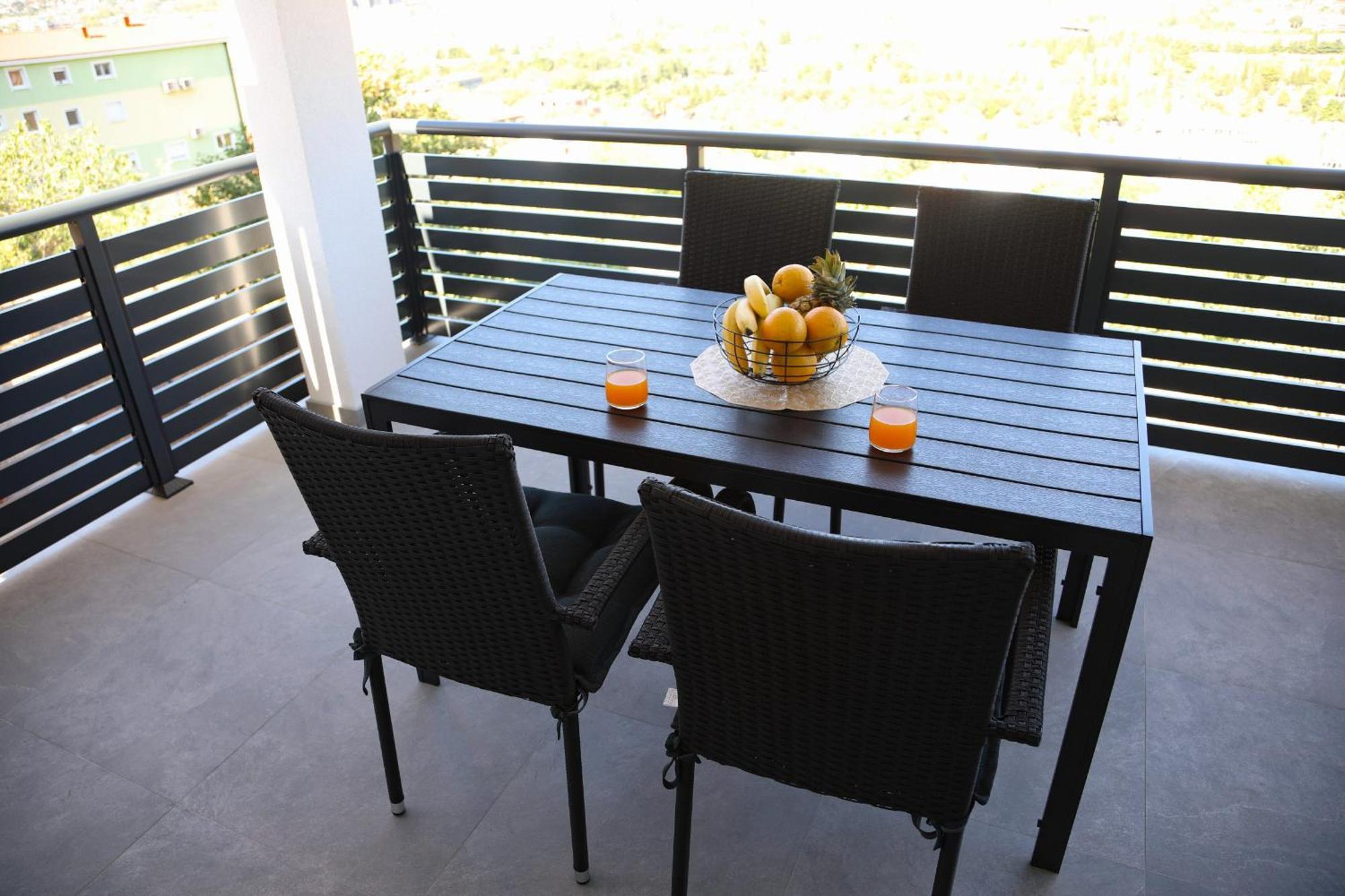 מוסטר Apartman Keman מראה חיצוני תמונה
