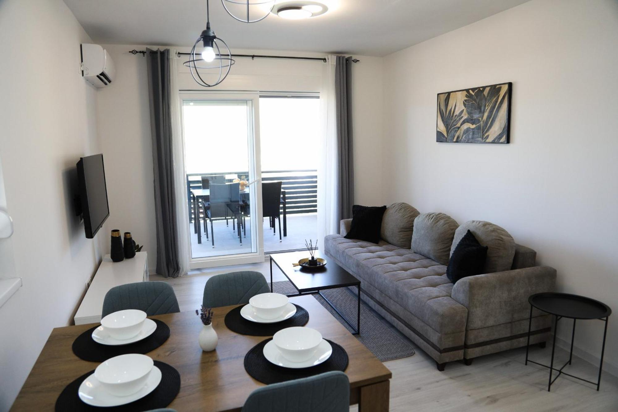 מוסטר Apartman Keman מראה חיצוני תמונה