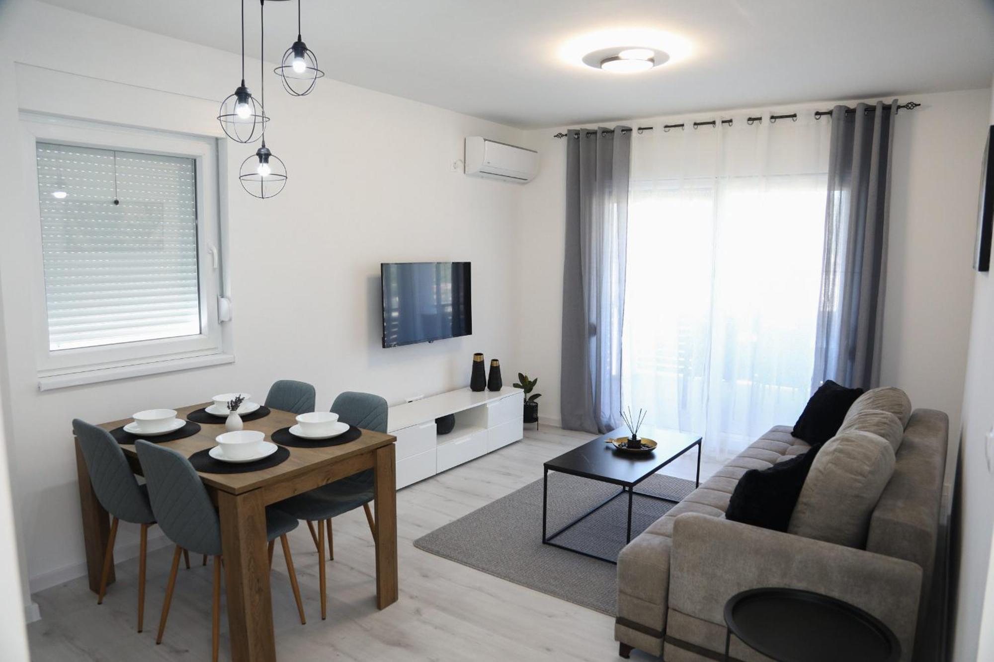 מוסטר Apartman Keman מראה חיצוני תמונה